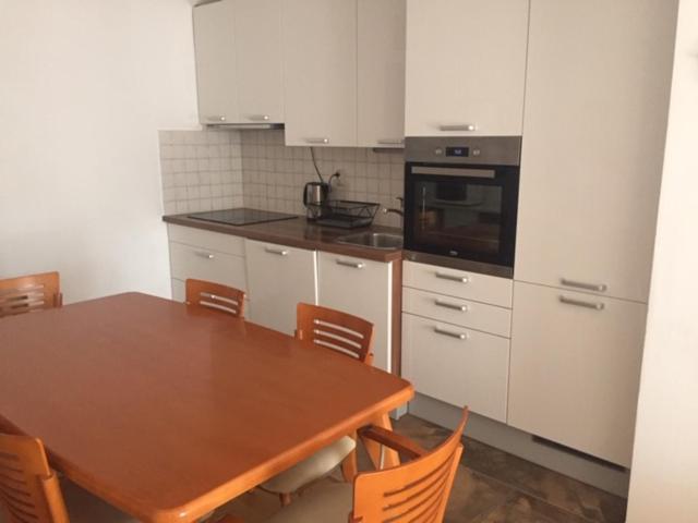 Apartments Karaman Подстрана Экстерьер фото